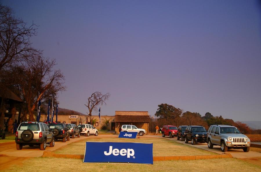  Jeep Cherokee 2002 года  (фото 75 из 130)